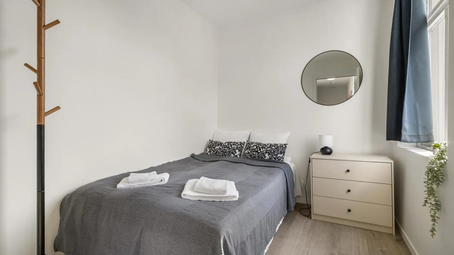 One Of A Kind In Bergen I 7 Bedrooms I 15 Guests! 0*,  Noruega